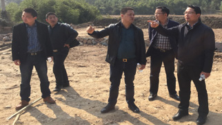 ���κ�������������ֵ���չ���㵳��������׵���С�